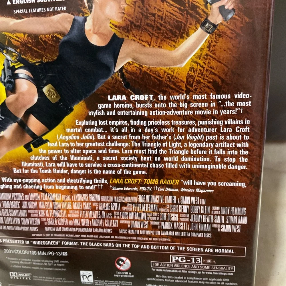 DVD - Lara Croft Tomb Raider. V175